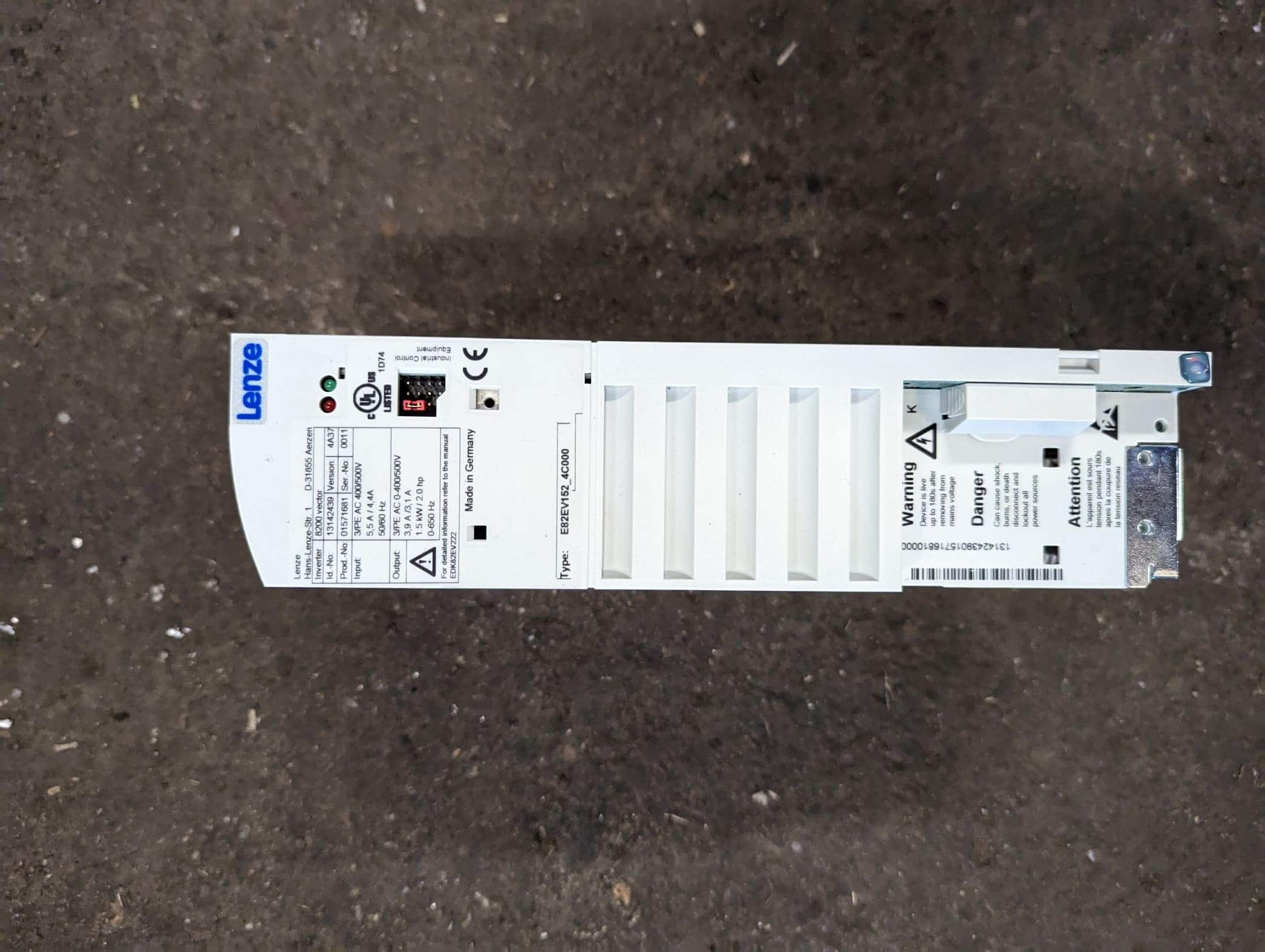 Lenze  8200 Vector Type: E82E V152_4C000
